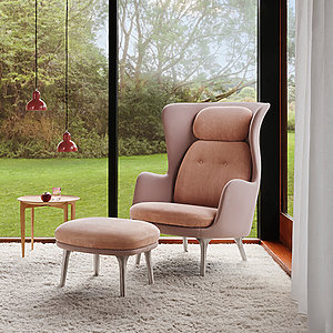 Pink Ro Lounge Chair Fritz Hansen