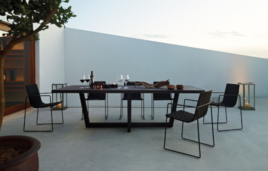 andreu world outdoor table