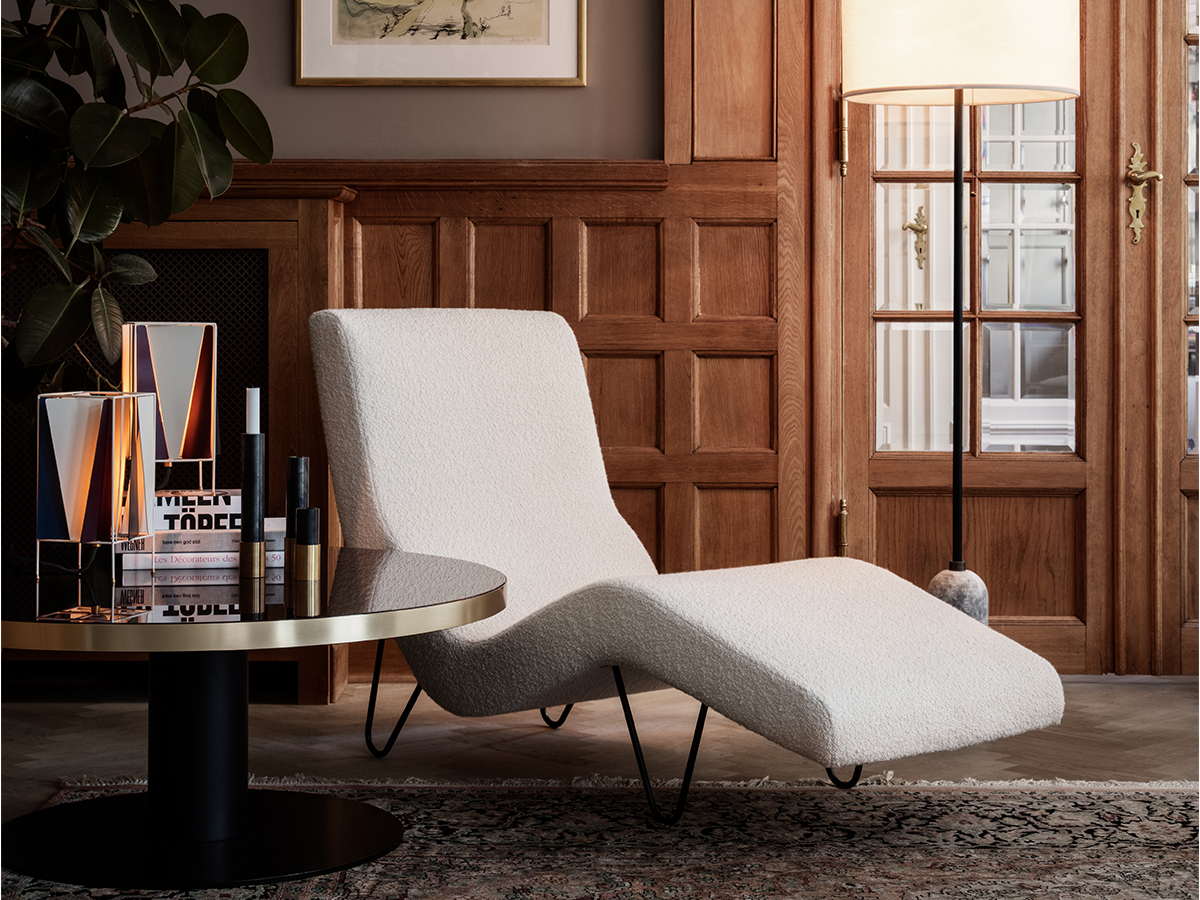 GMG Chaise Lounge GUBI and Gravity Floor Lamp