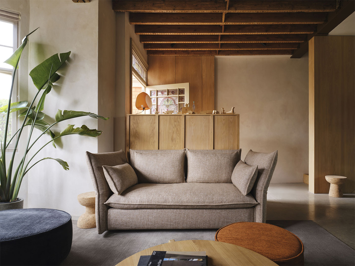 Mariposa Vitra Sofa